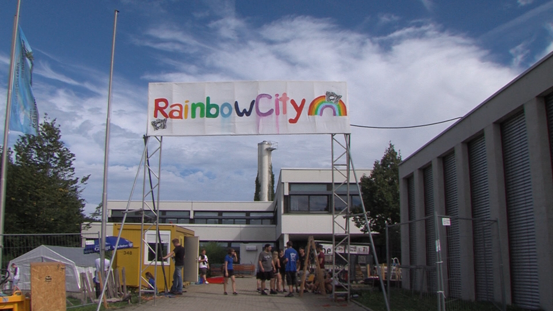 Vorbereitungen zu Rainbow City laufen auf Hochtouren
